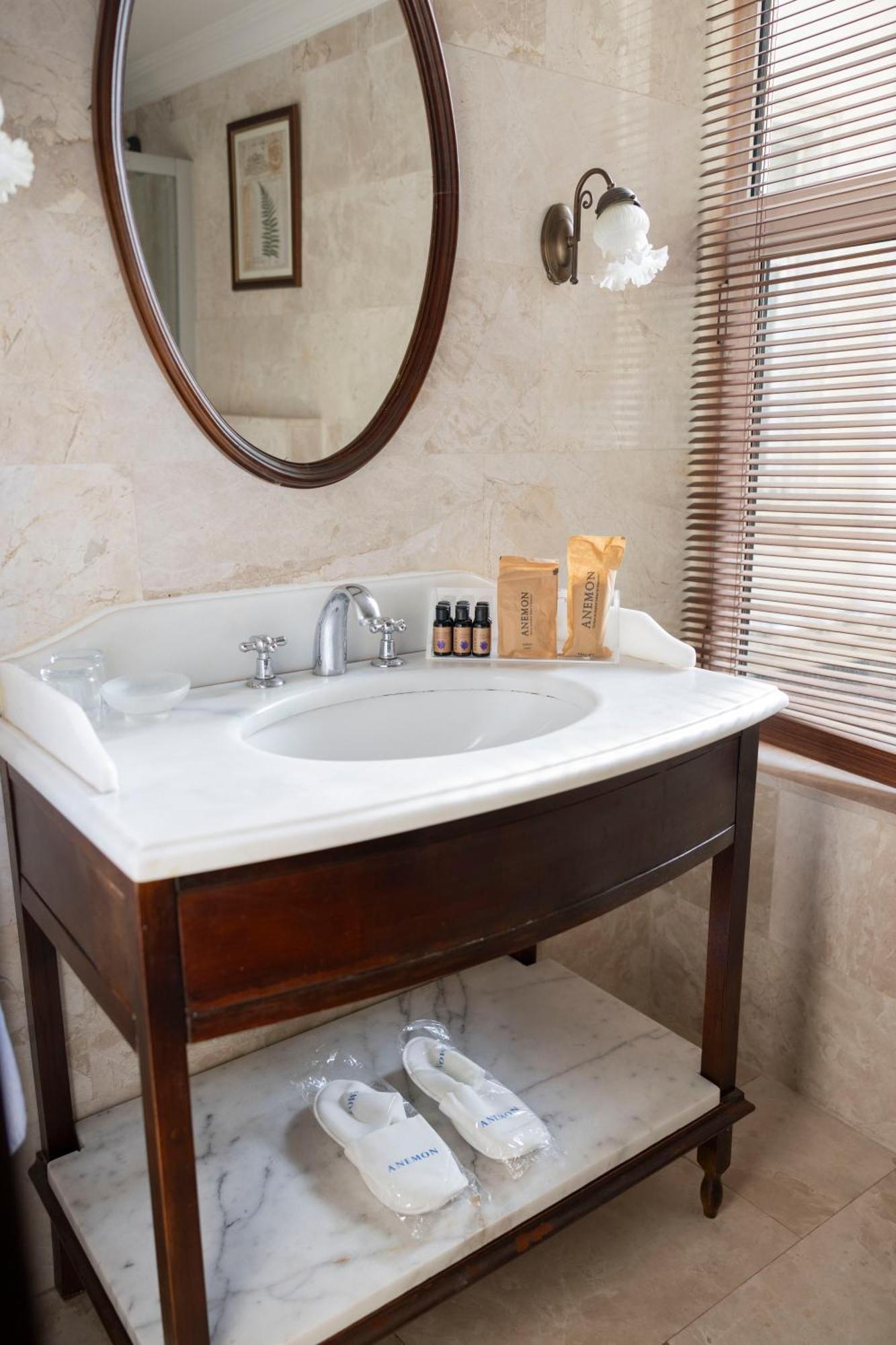 Hotel Anemon Koleksiyon Galata 3*