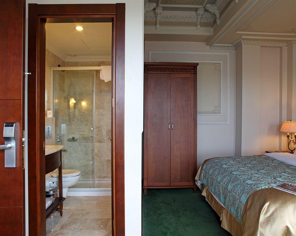 Anemon Koleksiyon Galata Hotel 3*