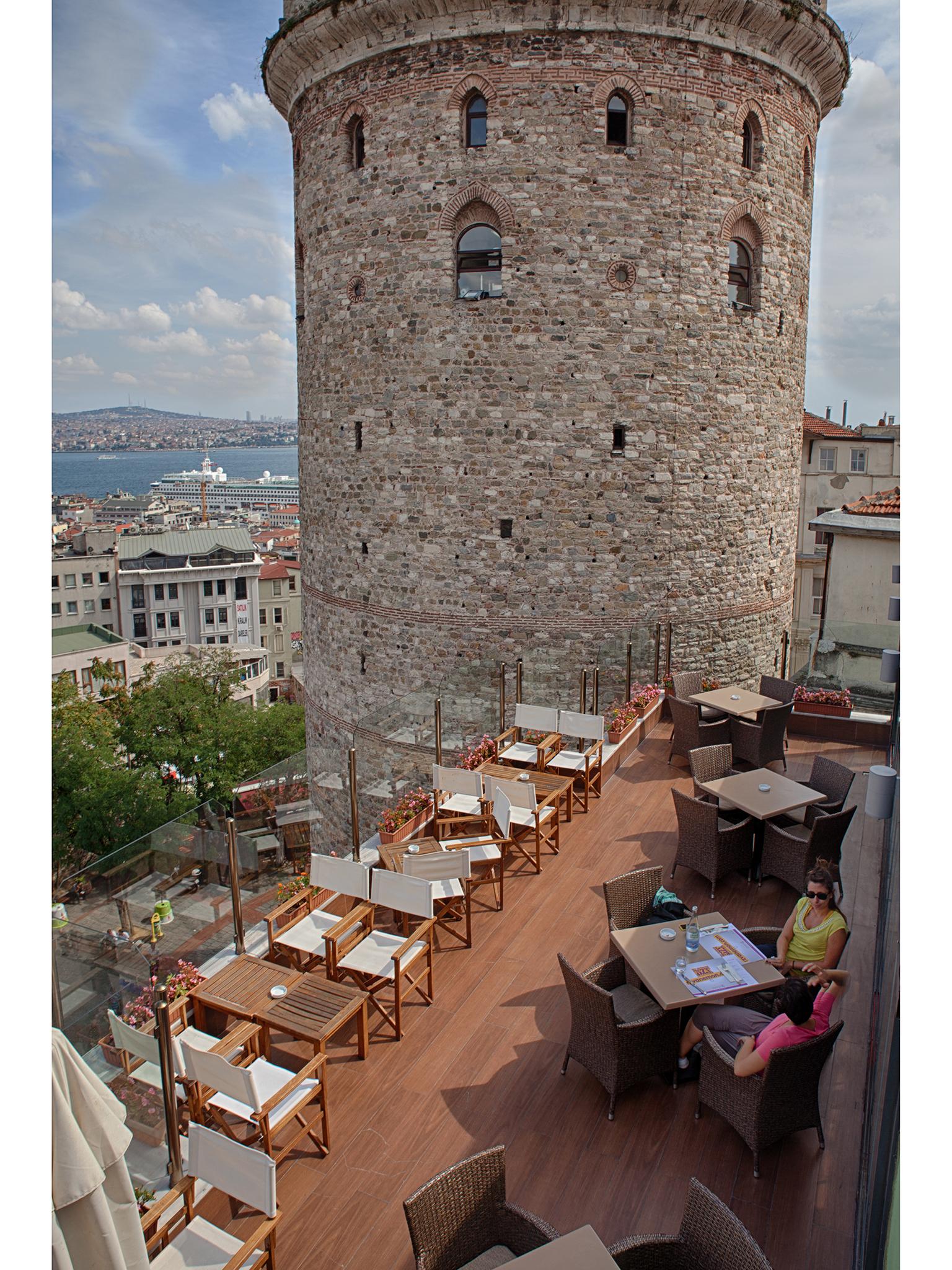 Anemon Galata 3*
